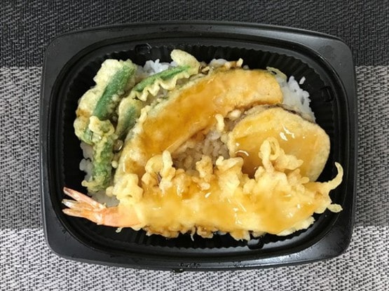 ３種野菜とえびの天丼
