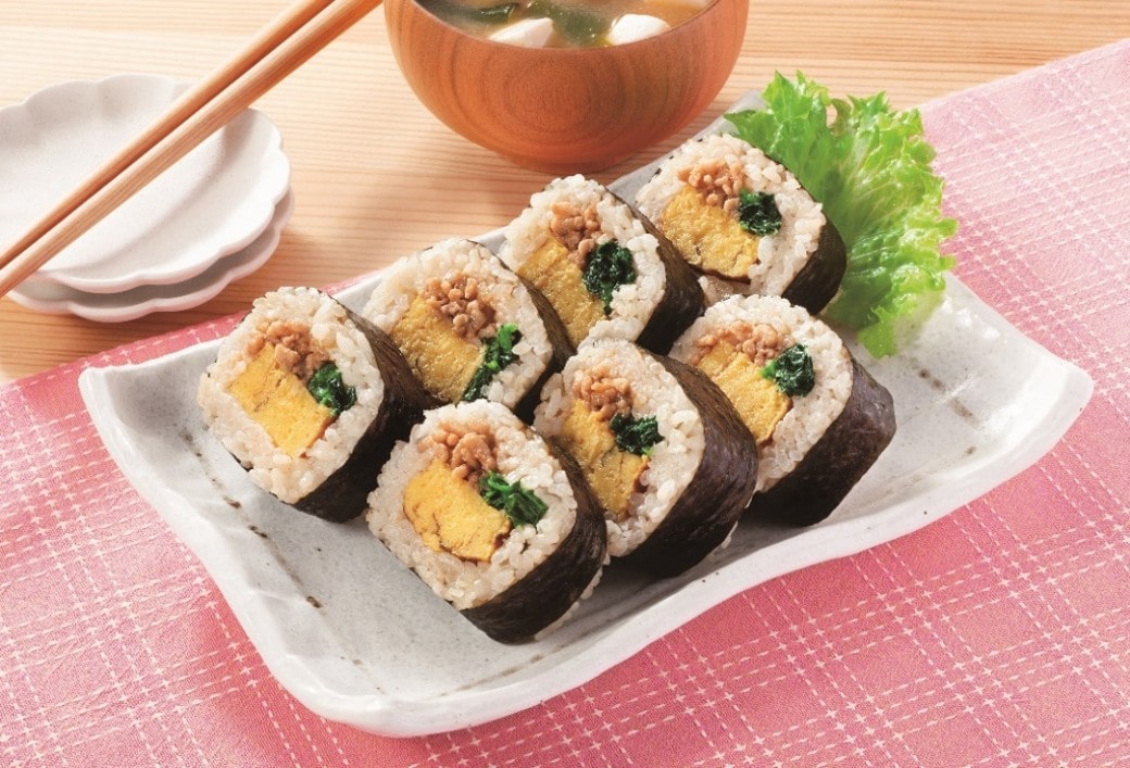 大きい玉子と鶏そぼろの親子巻